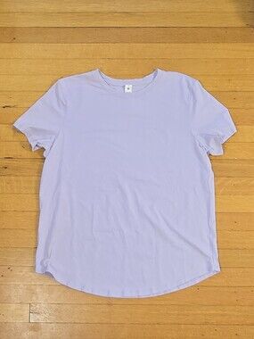 Lululemon, Love Curved-Hem Crewneck T-Shirt, Lavender Frost, EUC, Women's 10